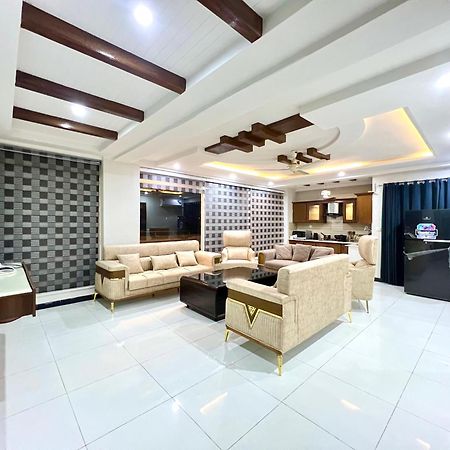 Penthouse 3Bedrooms - Luxury Apartment Hotel Исламабад Екстериор снимка